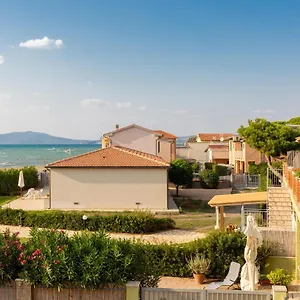 https://happy-sea-home-monolocale-sul-mare-con-piscina.it-tuscanyhotel.com